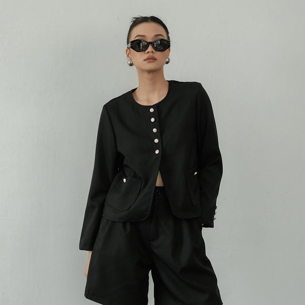 Marioka Black Blazer