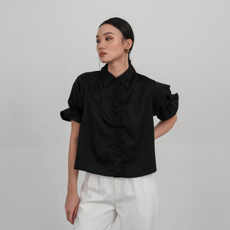 Yatomi Black Top